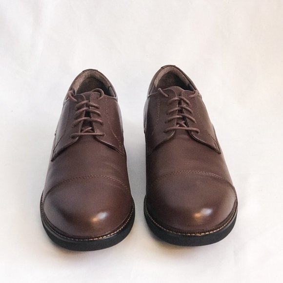 Apex Men's Lexington Cap Toe Oxford - Picture 3 of 12